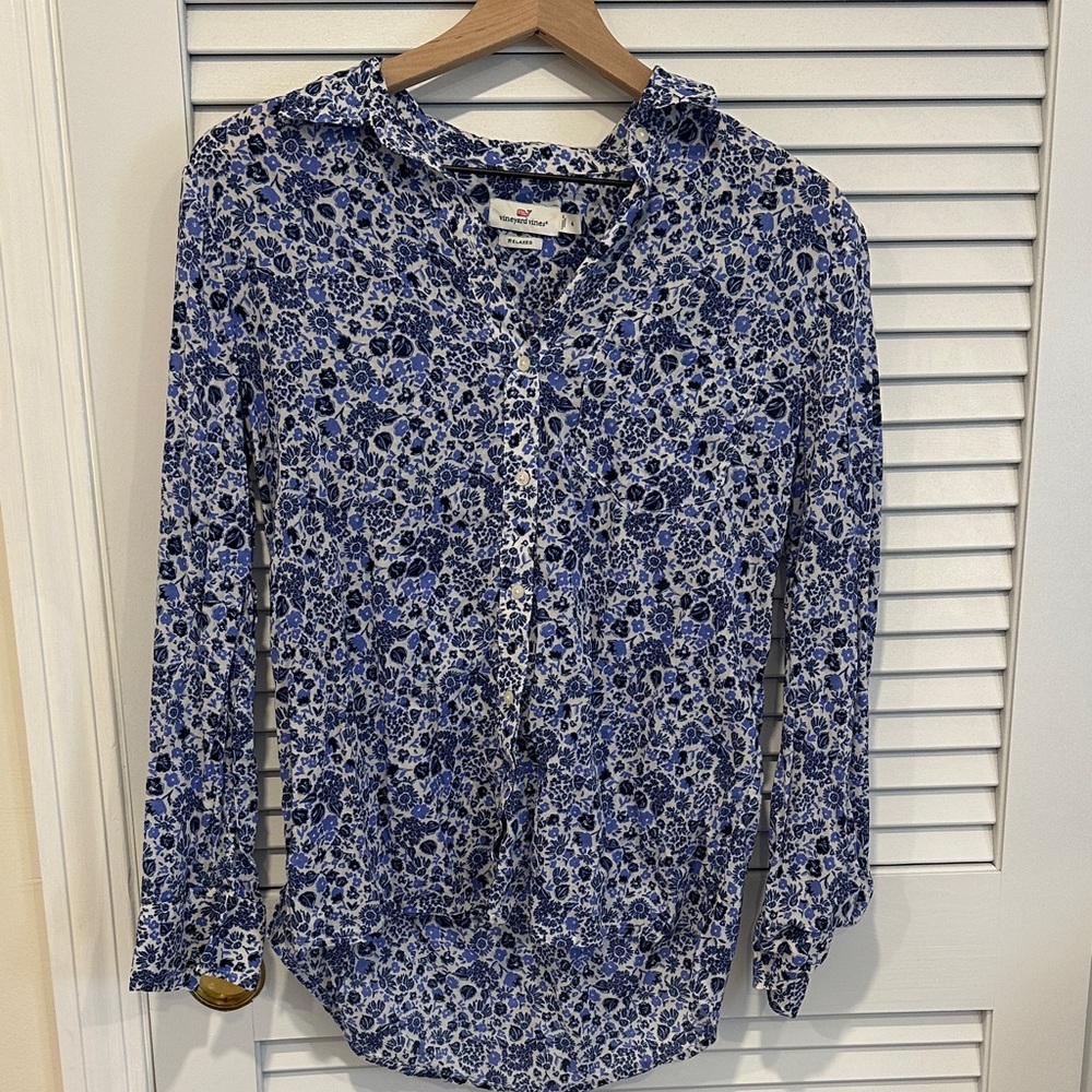 Vineyard Vines Blue and White Floral Button Down Shirt